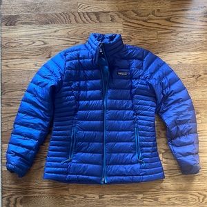 Blue womens Patagonia puffer jacket
